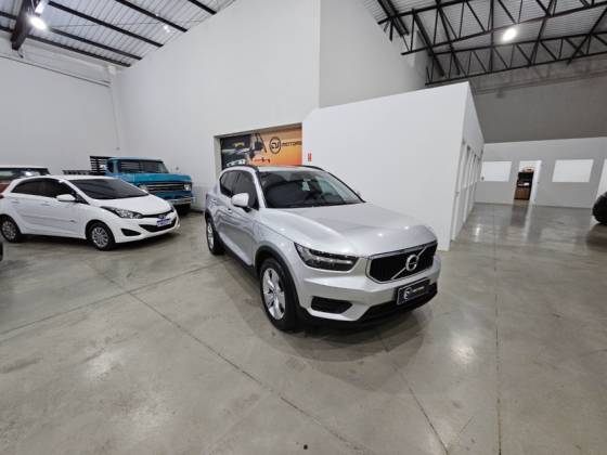 VOLVO XC40 2.0 T4 GASOLINA GEARTRONIC
